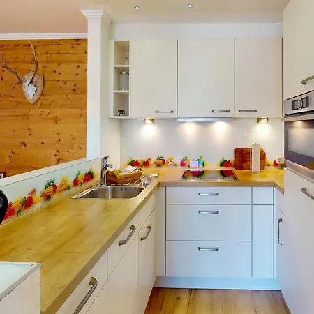 Alberta***** Apartament *